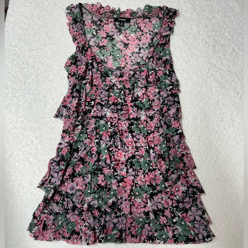Express Ruffled Tank Size M